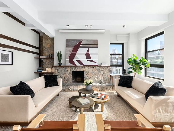 2nd image of 148 W 23rd St APT 11A