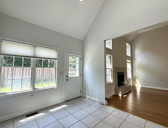3802 E Regents Cir — Photo 9