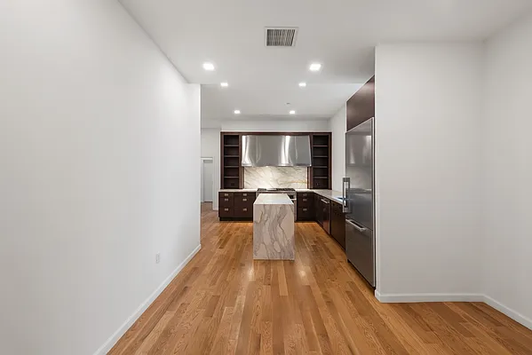 Rented by Compass | media 22