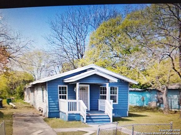 5th image of 831 Madrid St