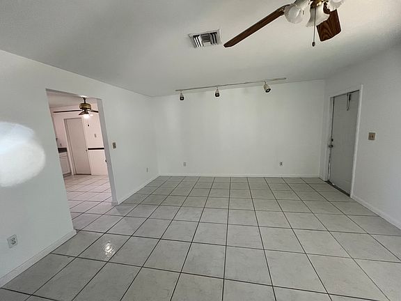 5th image of 1821 SW 96th Ave