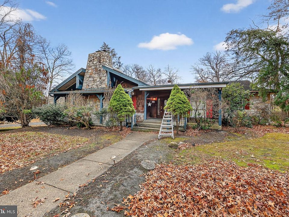 1st image of 217 Hartner Ave