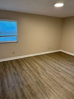 107 Kramer Ct — Photo 3