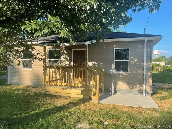 159 N Park Drive, Scottsburg, IN 47170