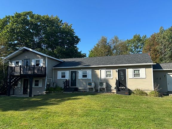 3rd image of 43 Manning Dr Unit B