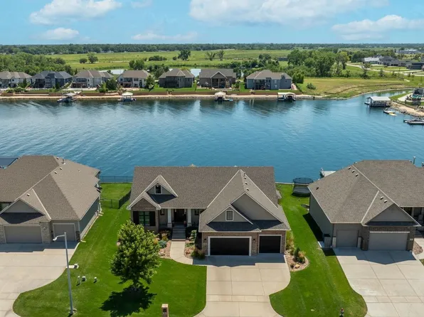 2522 N Paradise Ct, Wichita, KS 67205