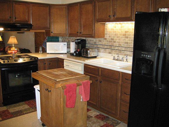 4th image of 6044 Magnolia Dr