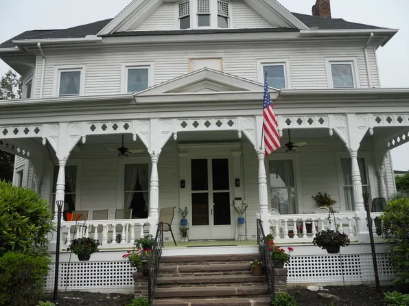 810 Susquehanna Ave, Pittston, PA 18643