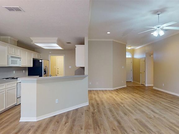 4th image of 3722 Chantal Cir