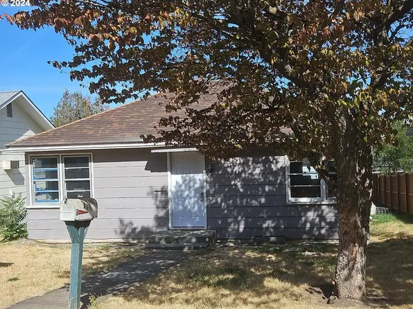 411 E 12th St, The Dalles, OR 97058