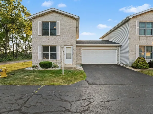 1031 Windsor Ln, Dyer, IN 46311