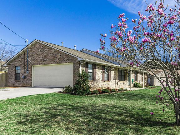 2nd image of 1001 Florenza Ln