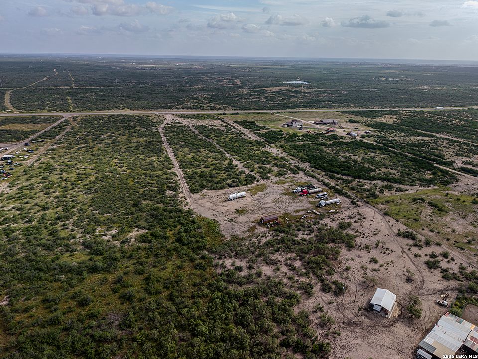 2nd image of 9109 EAST US HWY 277