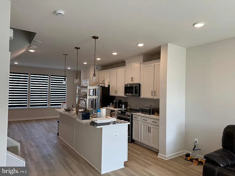 6063 Soho Way — Photo 5