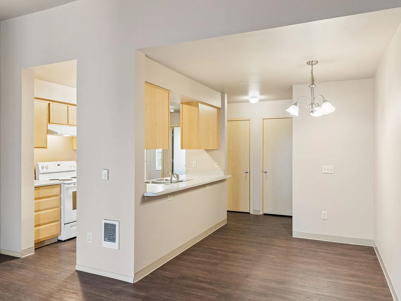 Parkside Apartments — Photo 2