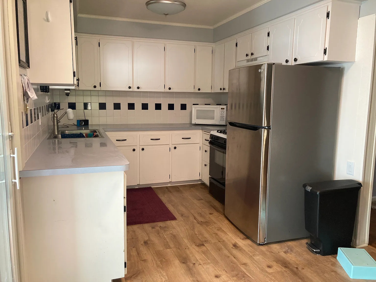 3 bed, 912 sqft, $1,800 — Photo 3