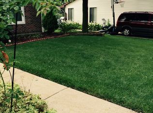 1028 Bothwell Ct, Bolingbrook, IL 60440