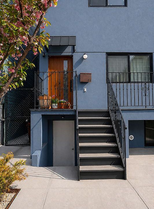 1st image of 74 Cedar St #1