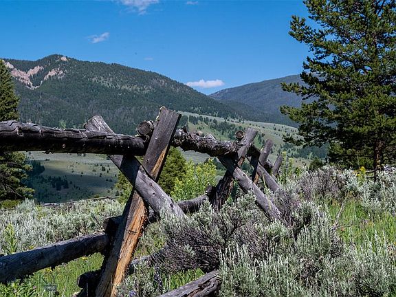 2nd image of 440 Beaver Mountain Trl