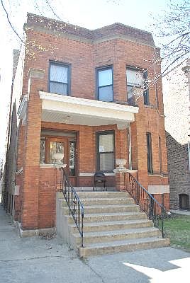 1st image of 1321 W Cornelia Ave #2