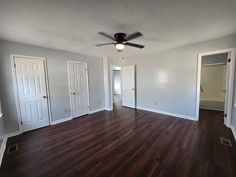 6758 Seaford Dr — Photo 7