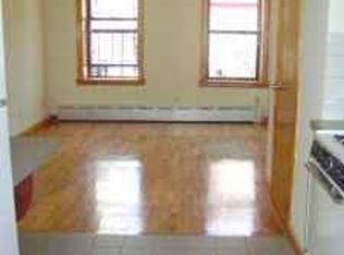 409 W 39th St APT 3A, New York, NY 10018