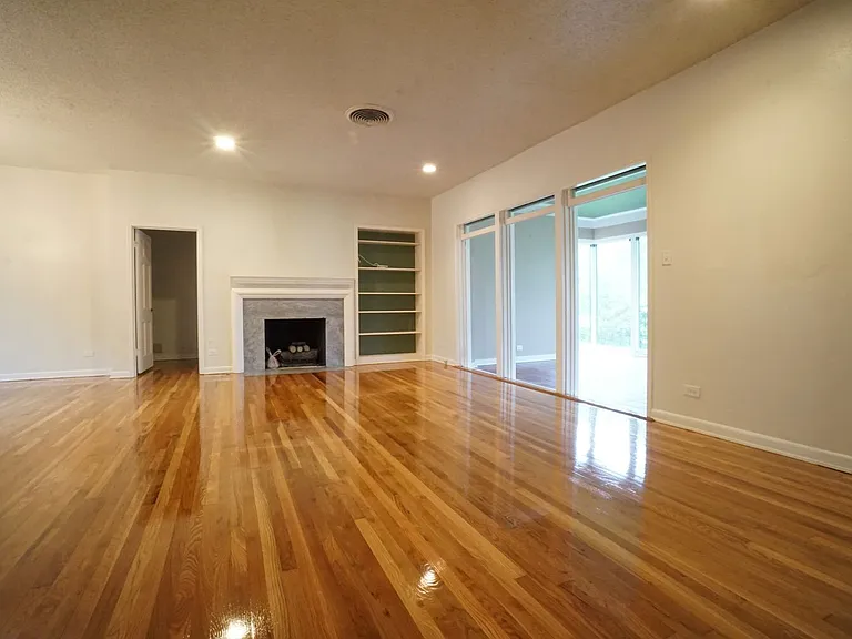 149 Downing Dr — Photo 5