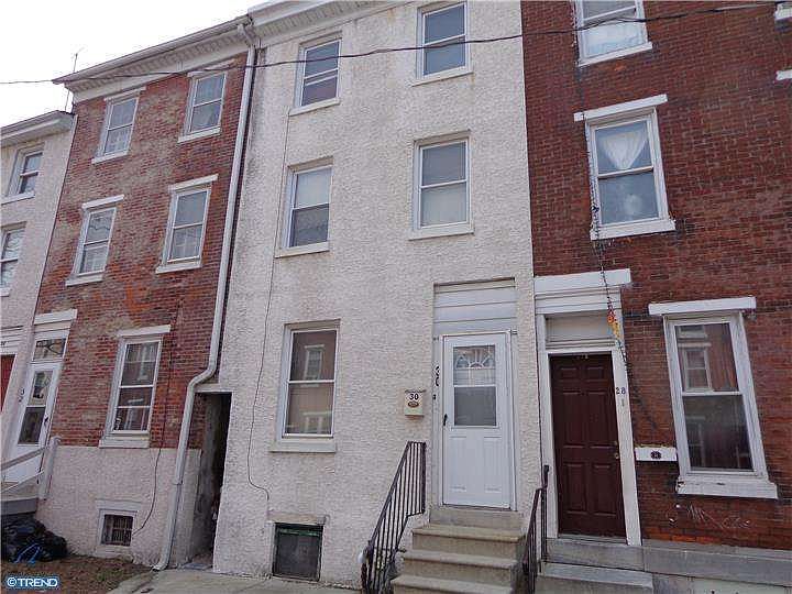 1st image of 30 E Chestnut St