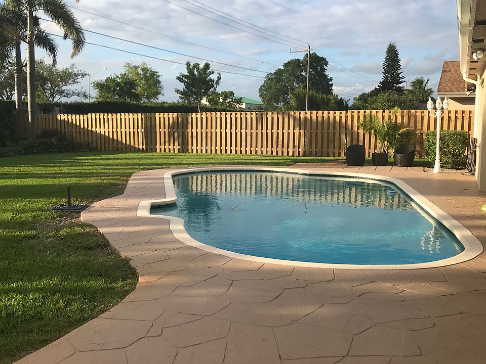 1st image of 3908 Lymestone Dr