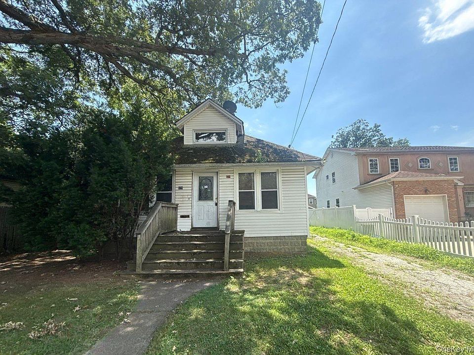 1st image of 578 Seaman Avenue