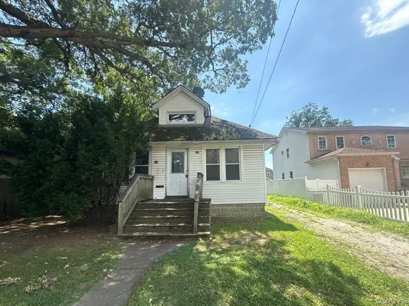 578 Seaman Avenue, Baldwin, NY 11510