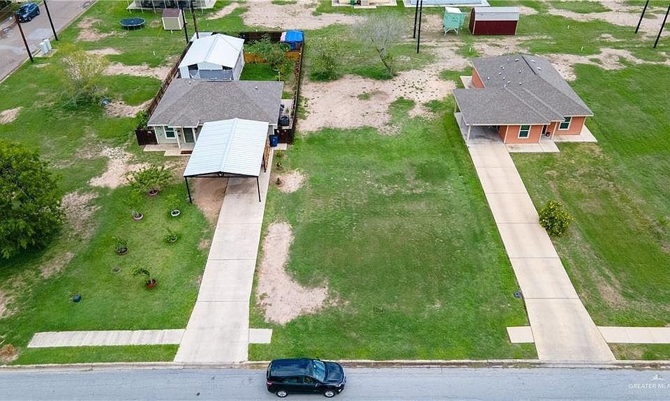 2nd image of 1006 S Indiana Ave