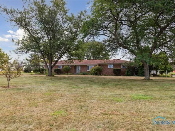 2923 Ayers Rd, Millbury, OH 43447