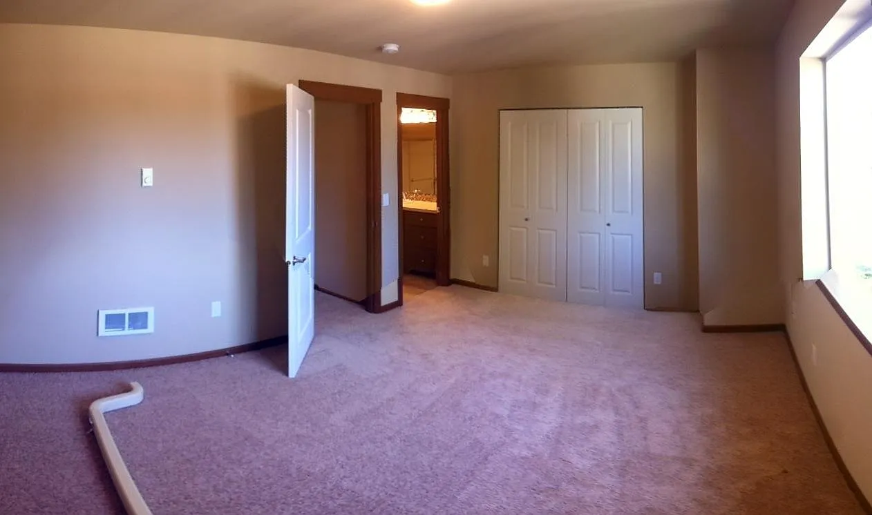 3 bed, 2.5 bath, 1500 sqft, $2,700 — Photo 3