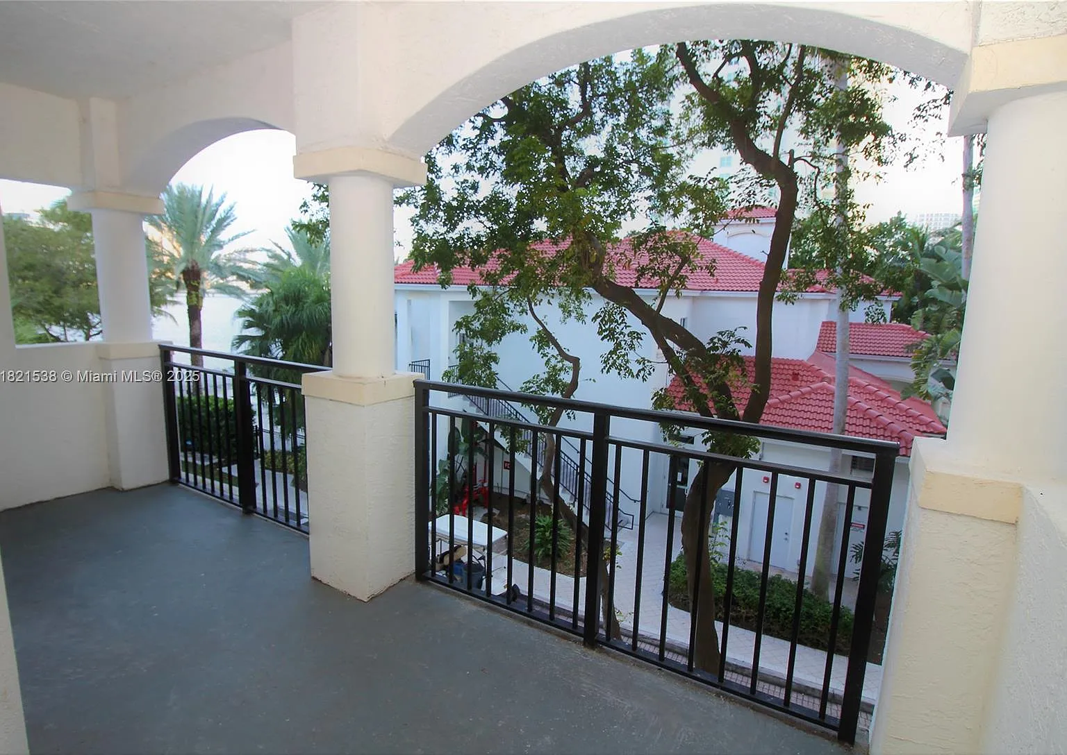 Village By The Bay Condo — Photo 4