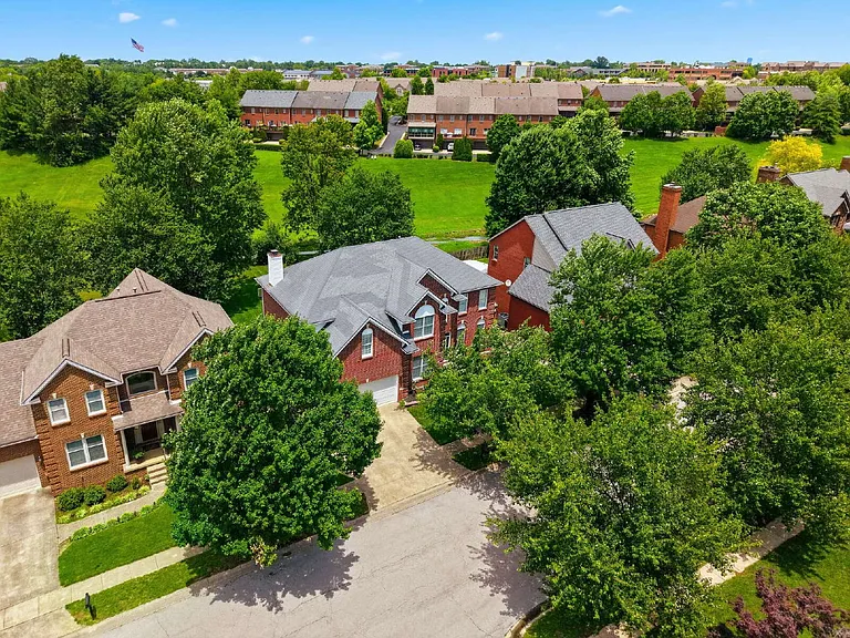 3237 Mantilla Dr — Photo 43