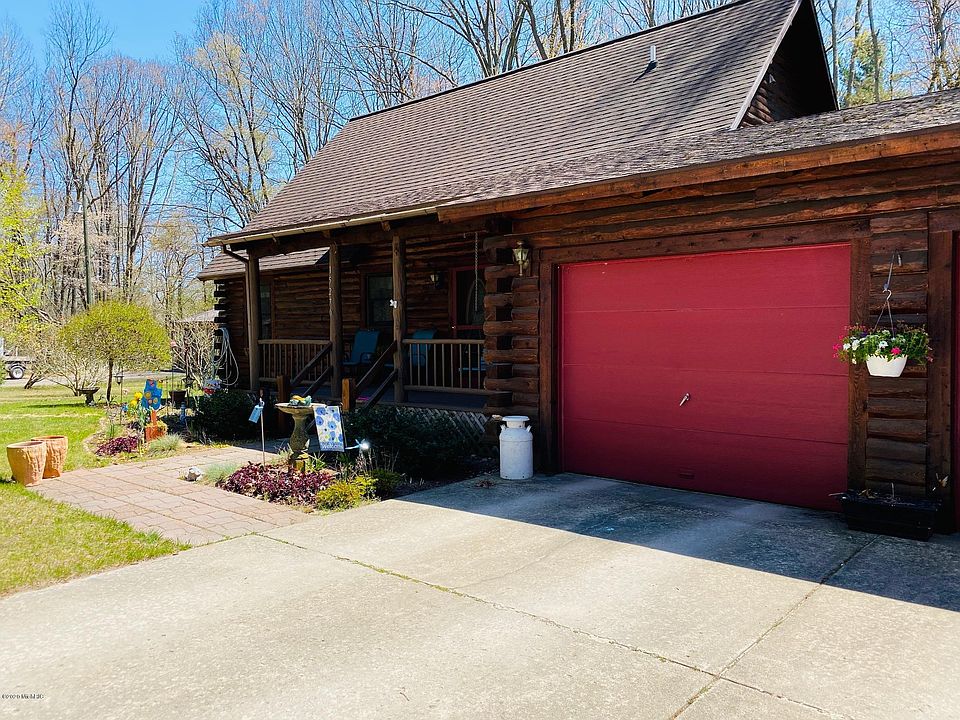 1st image of 15270 Lyons Ln