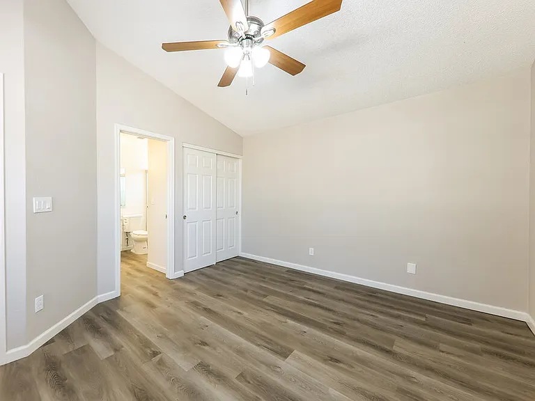 8938 N 64th Ln — Photo 10