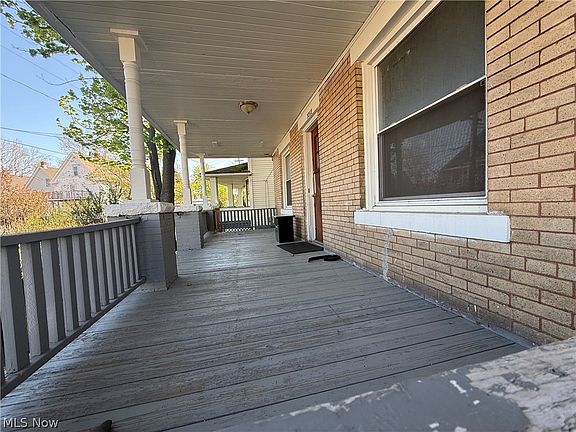 3rd image of 3213 Louisiana Ave