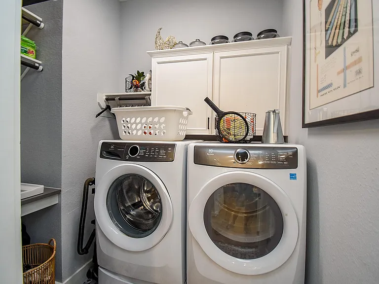 10914 Brambling Wood Dr S — Photo 29