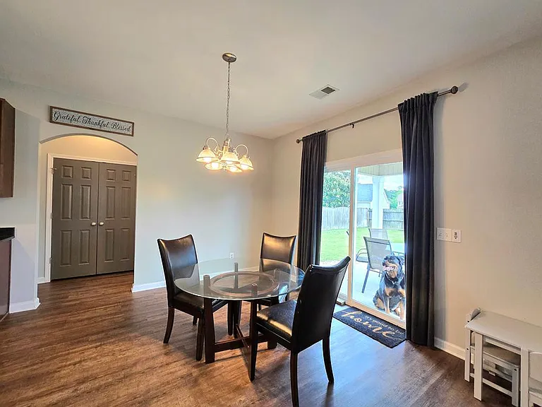 525 Batty Way — Photo 16