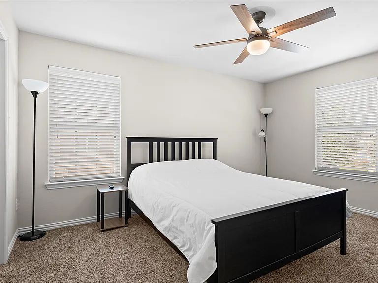 6900 Carrington Ln — Photo 9