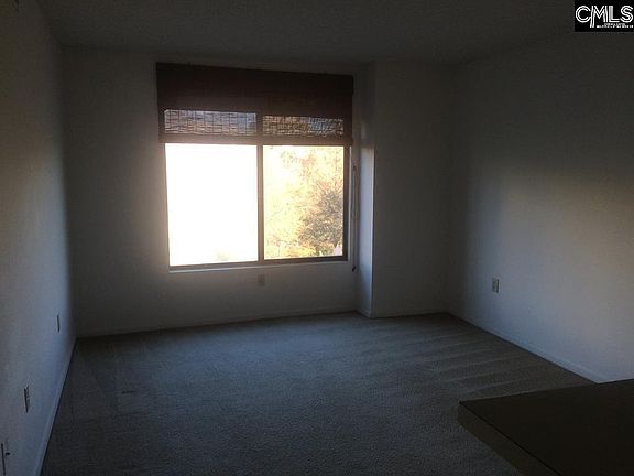 3rd image of 1600 Park Cir APT 510