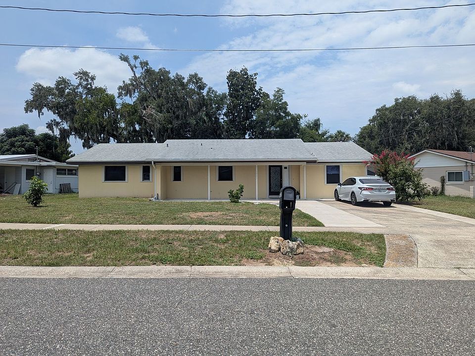 1st image of 1521 Normandy Way