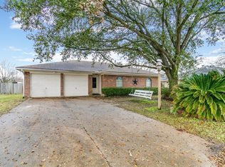11707 Alamo Dr, La Porte, TX 77571