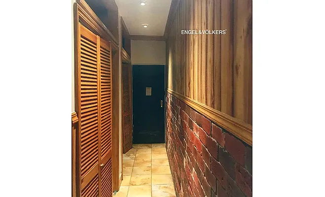 Rented by Engel & Völkers New York City | media 27