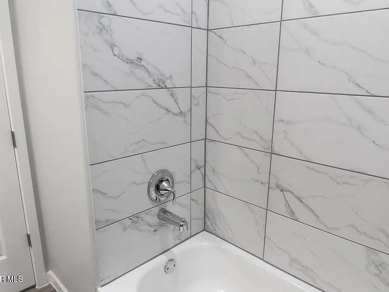 512 Twilight Dr — Photo 16