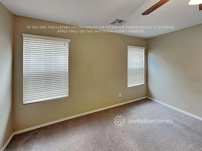 1075 E Rolls Rd — Photo 9