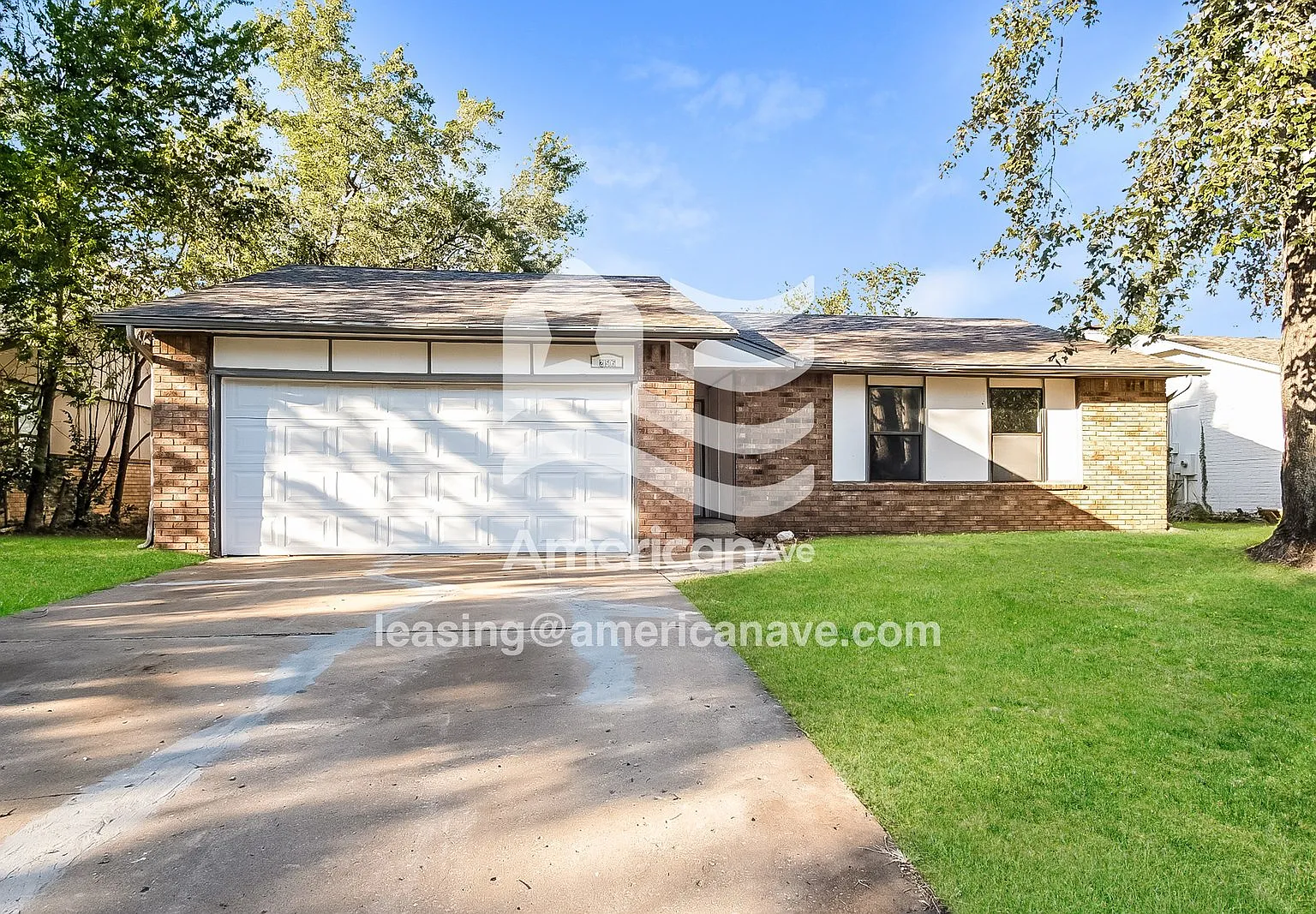 3 bed, 2.0 bath, 1335 sqft, $1,572 — Photo 1
