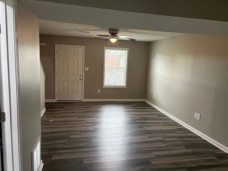 1034 Brandy Ln — Photo 12